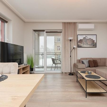 Modern One Bedroom Apartment With Parking In Lodz By Renters Prestige 外观 照片