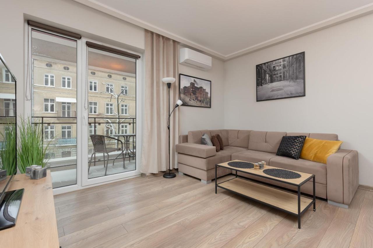 Modern One Bedroom Apartment With Parking In Lodz By Renters Prestige 外观 照片