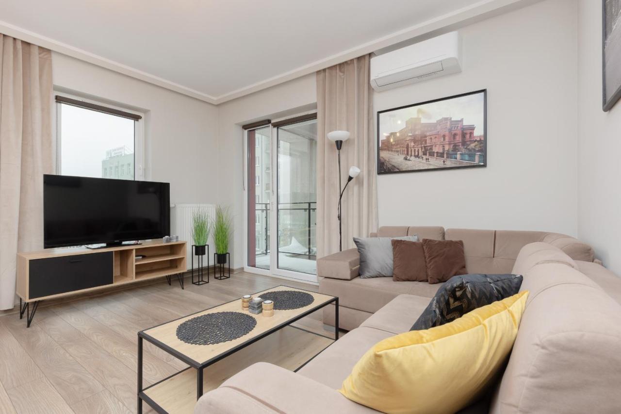 Modern One Bedroom Apartment With Parking In Lodz By Renters Prestige 外观 照片